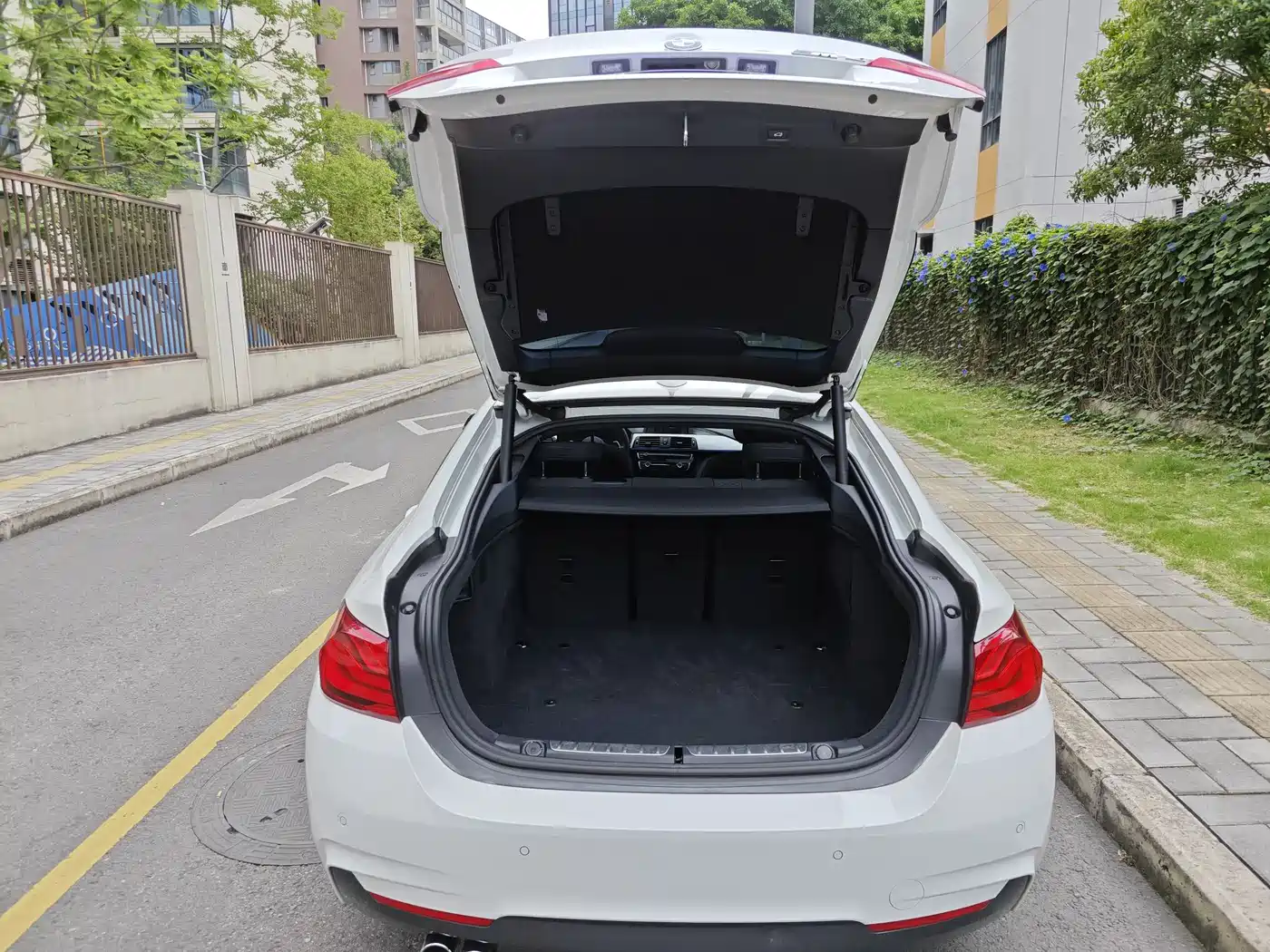BMW 4 Series 2017 425i Gran Coupe Leading M Sport Package фото 16