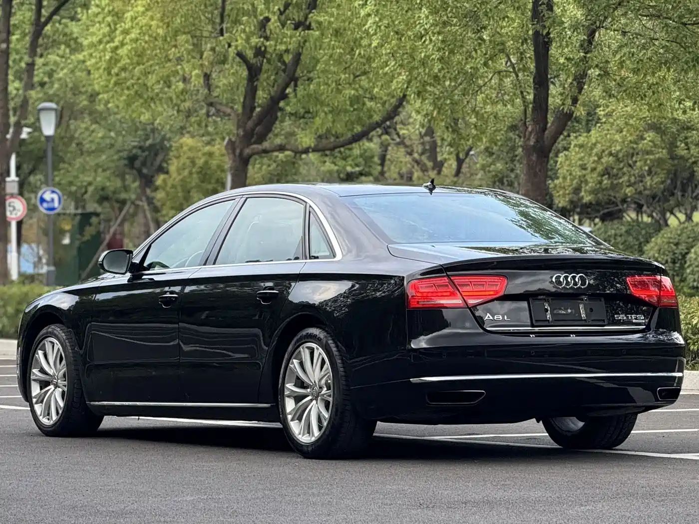 Audi A8 2013 A8L 55 TFSI quattro Luxury фото 4