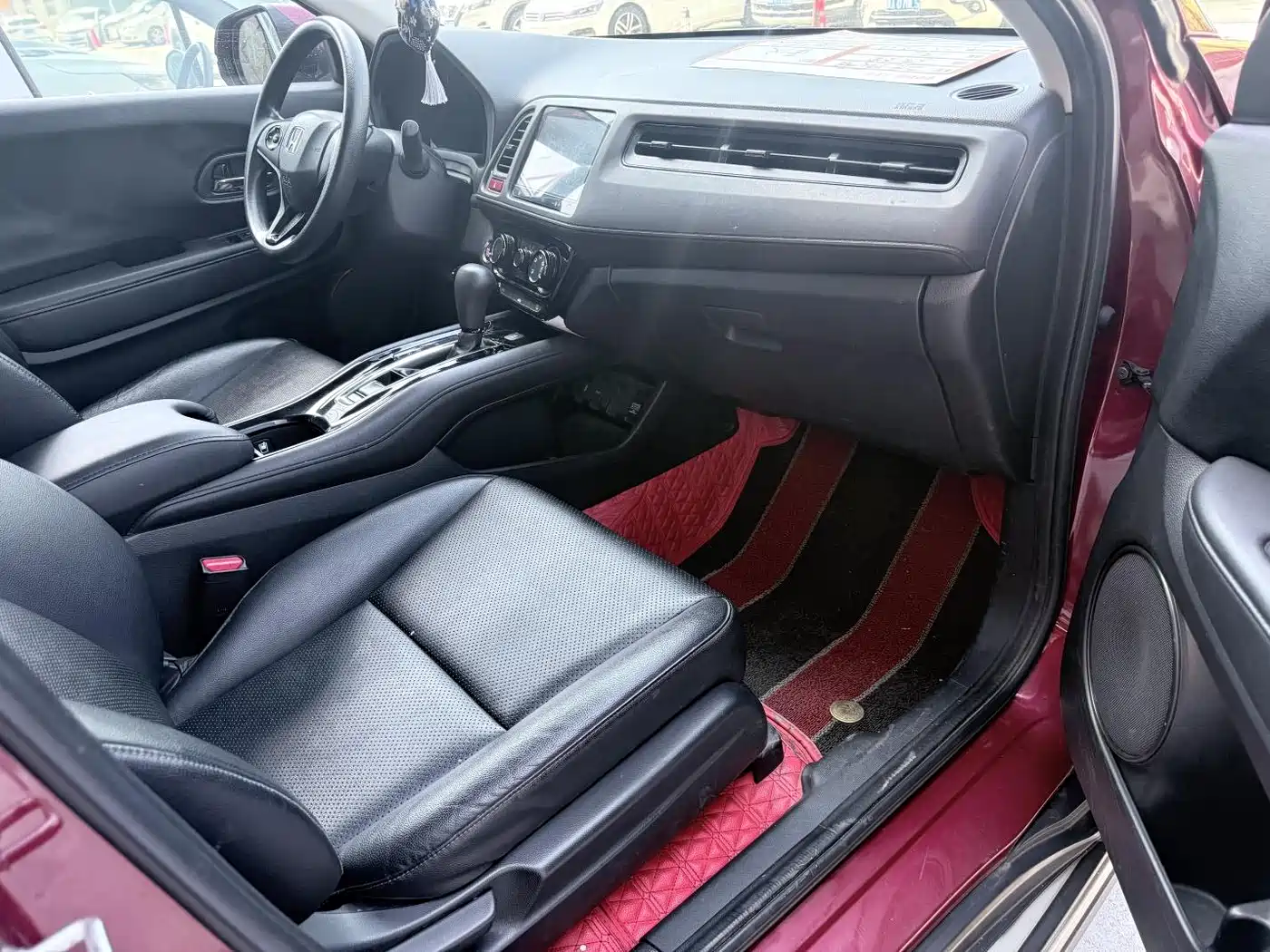 Photo 18 - Honda Vezel