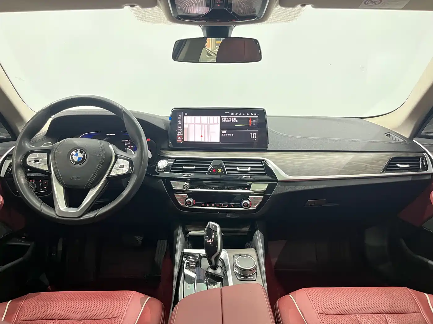 BMW 5 Series 2023 530Li Leading Luxury Package фото 6