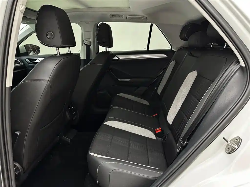Volkswagen T-ROC 2022 280TSI DSG 2WD Elite PLUS фото 22