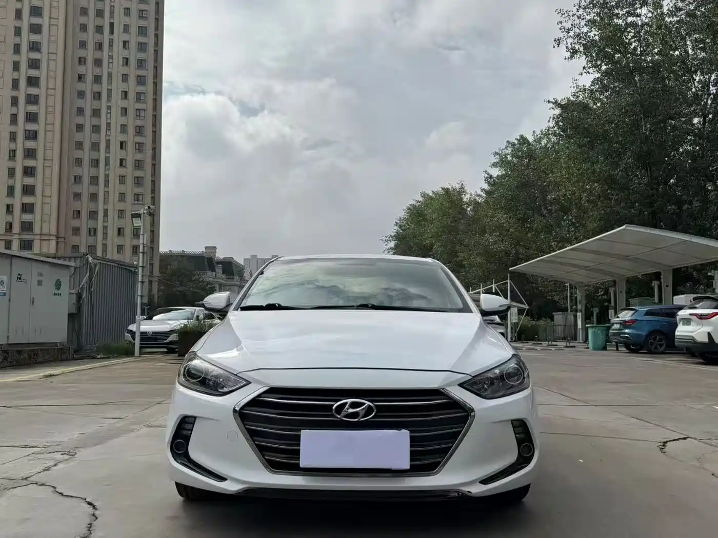 Hyundai Elantra 2018 1.6L Automatic 15th Anniversary Special Edition фото 2