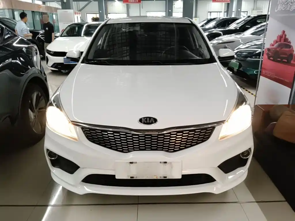 KIA K2