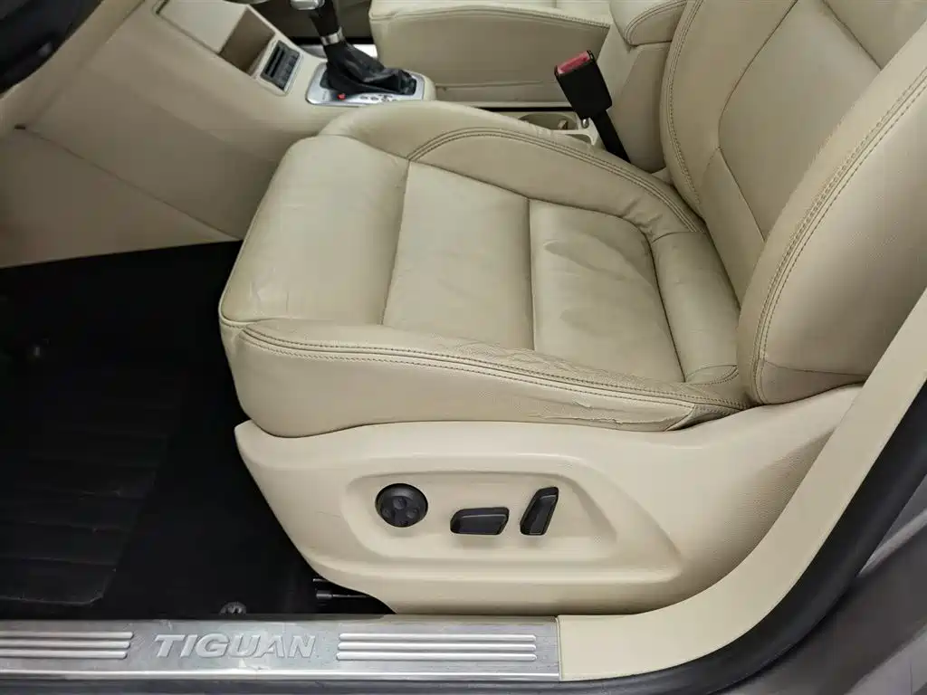 Volkswagen Tiguan 2010 2.0TSI Automatic 4WD Elite фото 20