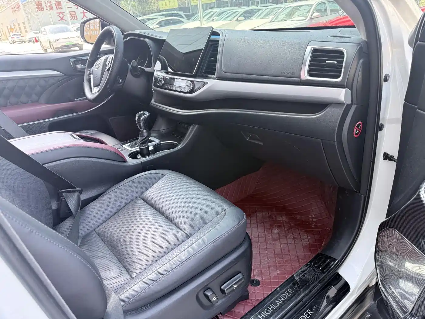 Toyota Highlander 2018 2.0T 4WD Luxury 7-seater (China V) фото 17