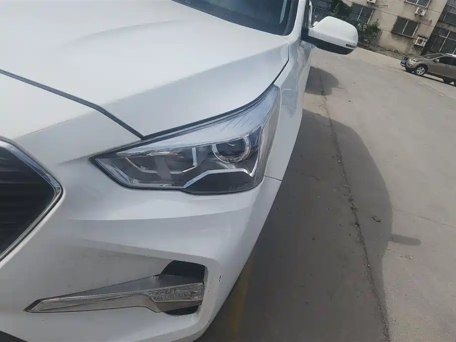 Haval M6 2018 1.5T DCT 2WD Elite фото 5