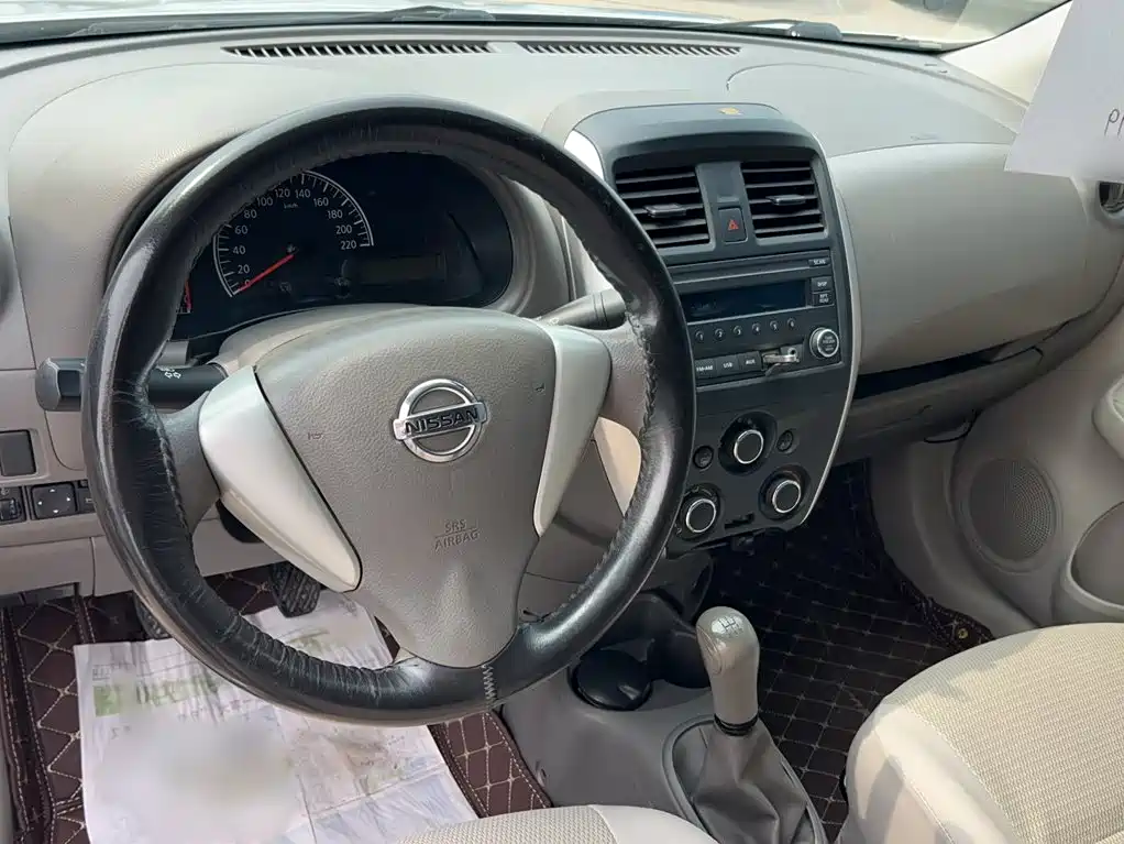 Nissan Sunny 2016 2015 1.5XE Manual Elite