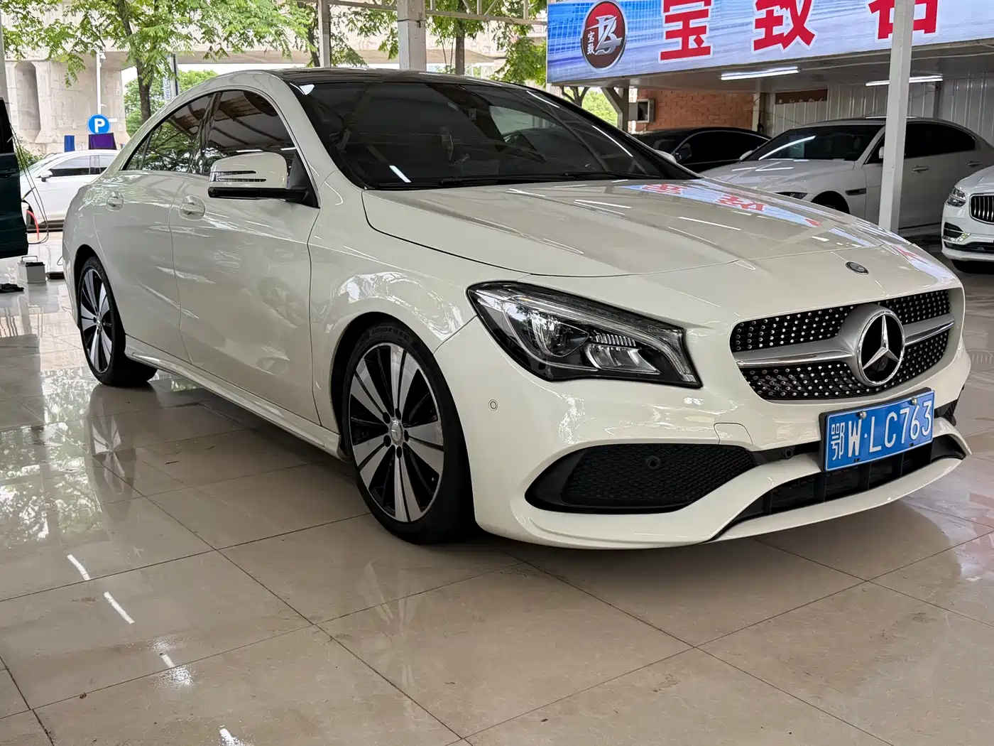 Mercedes-Benz CLA (Import) 2016 CLA 200 Fashion фото 3