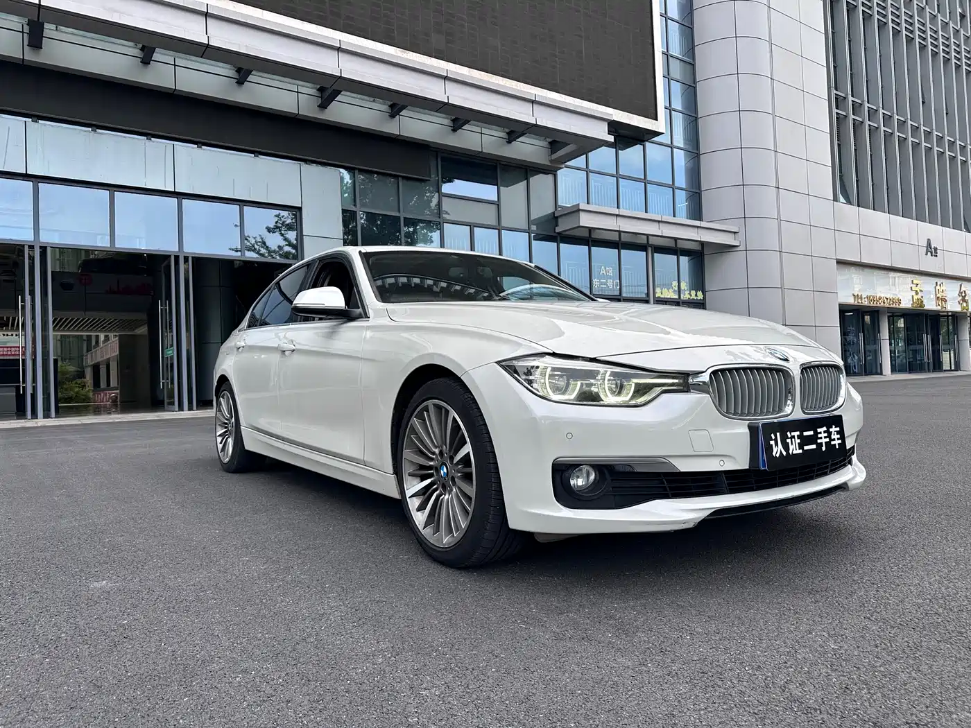 BMW 3 Series 2019 320Li Fashion Type фото 3