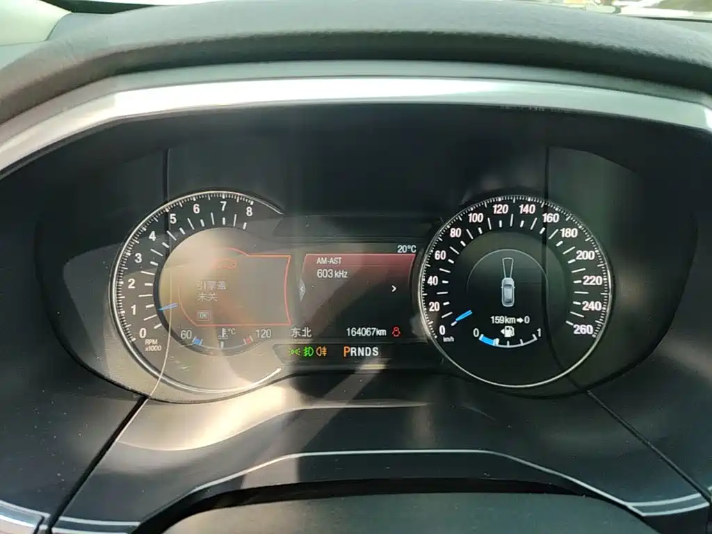 Фото 8 - Ford Edge