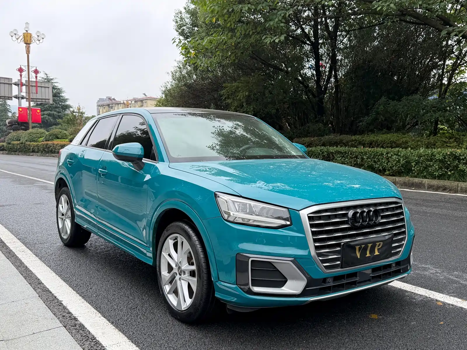 Photo 3 - Audi Q2L