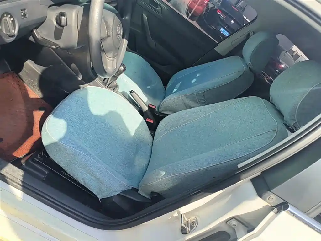 Volkswagen Santana 2015 1.4L Manual Trend Edition фото 15