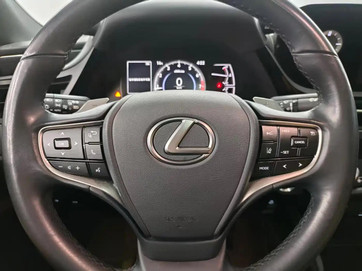 Lexus ES 2021 200 Excellence Edition фото 13