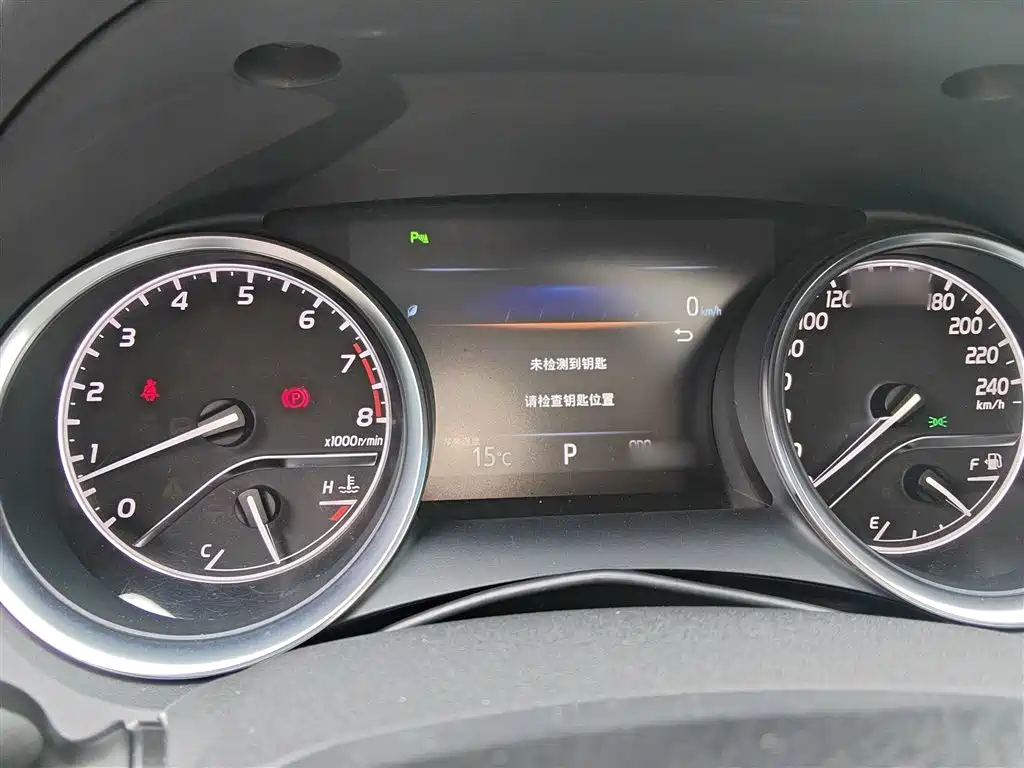Toyota Camry 2019 2.5G Luxury Edition China VI фото 4
