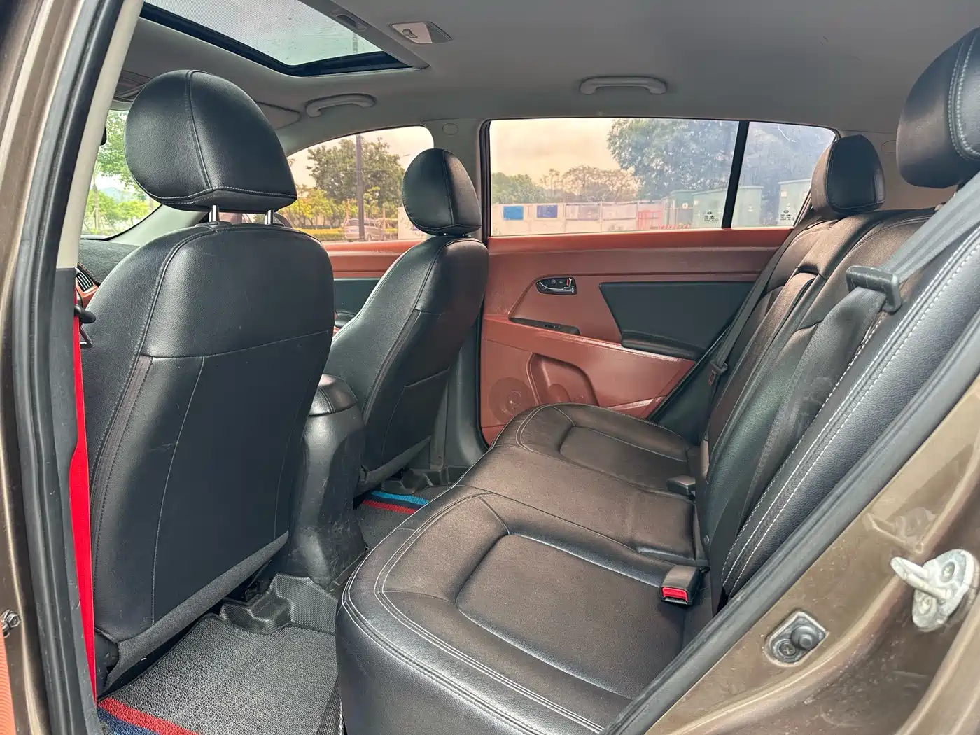 Kia Sportage 2012 2.0L Automatic 2WD GLS фото 5