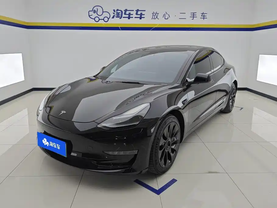 Tesla Model 3 2022