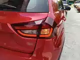 Фото 8 - Geely Vision X3