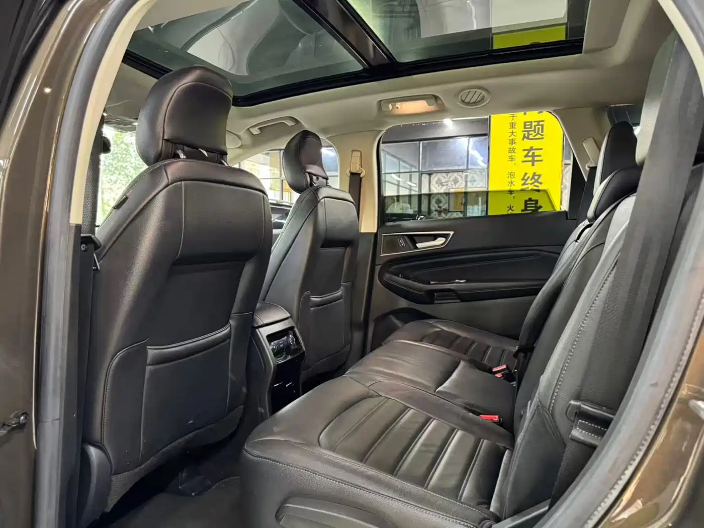 Ford Edge 2017 2016 EcoBoost 245 2WD Luxury 7-Seater