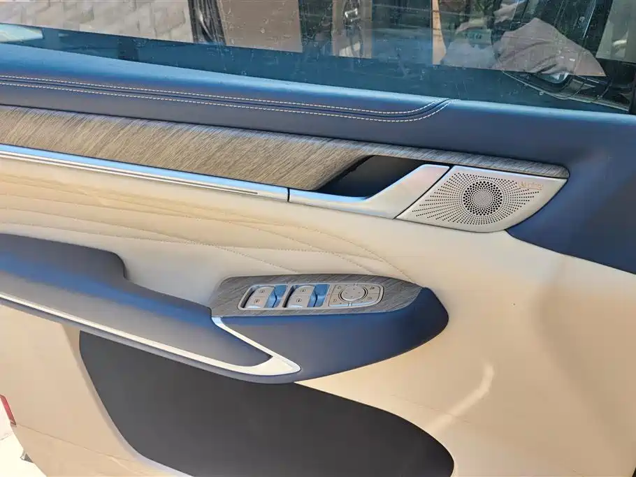 Tank 500 2022 3.0T Sport Edition Zaojing 7-Seater фото 7
