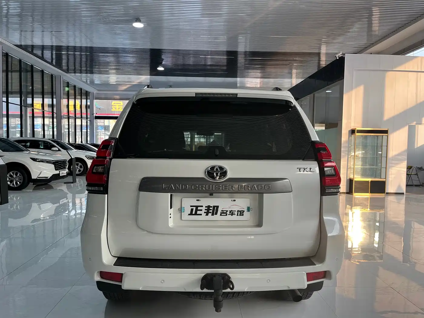 Toyota Prado 2018 3.5L Auto TX-L фото 4