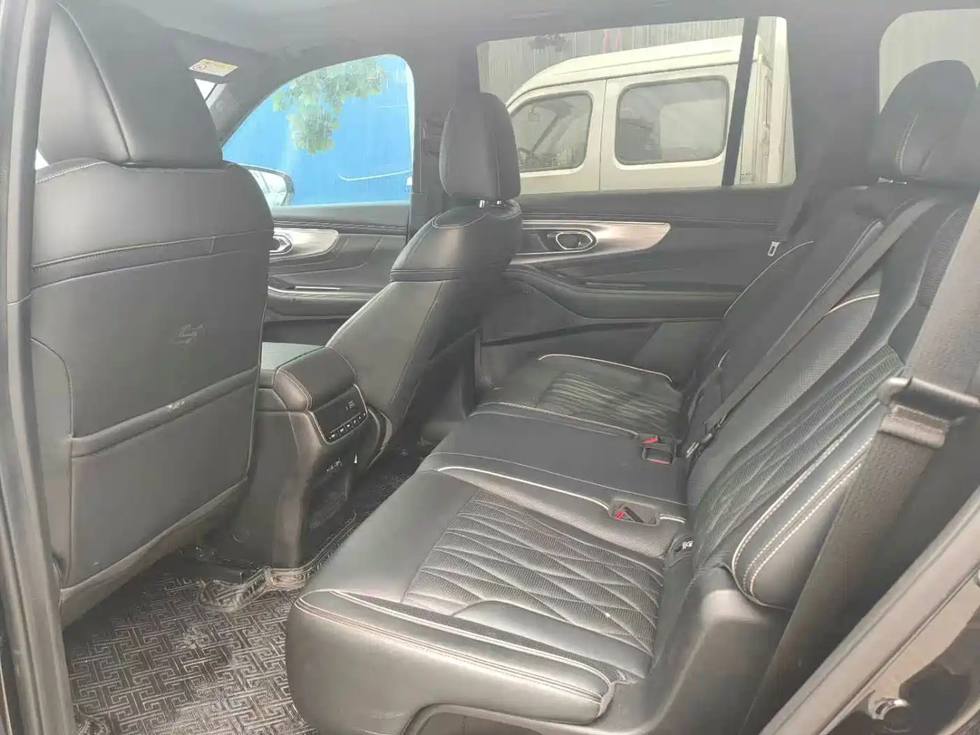 GAC Trumpchi Trumpchi GS8 2022 Pilot Series 2.0TGDI 2WD Luxury Smart Connect Edition (7-Seater) фото 5