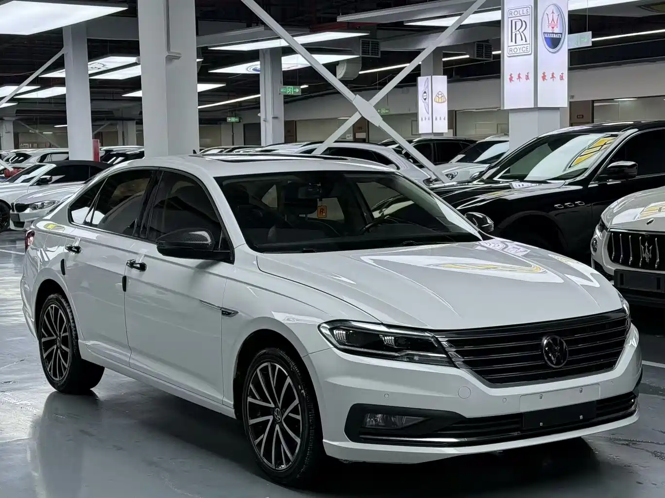 Volkswagen Lavida 2021 280TSI DSG Luxury Edition фото 3