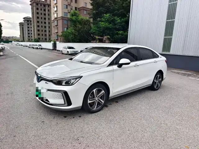  BAIC Beijing EU5 2018 R500 Smart Wind Edition