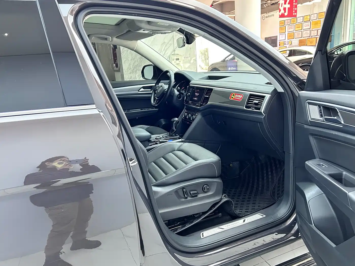 Volkswagen Teramont 2019 380TSI 4WD Luxury Edition China VI фото 11