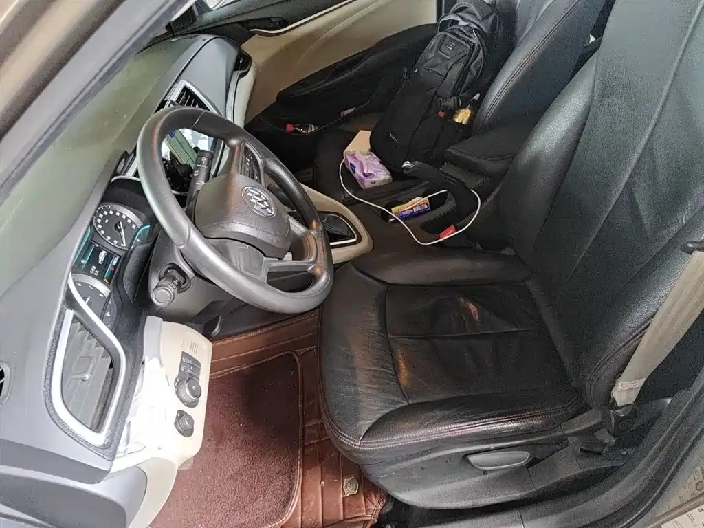 Buick Excelle 2015 18T Dual-Clutch Elite фото 8