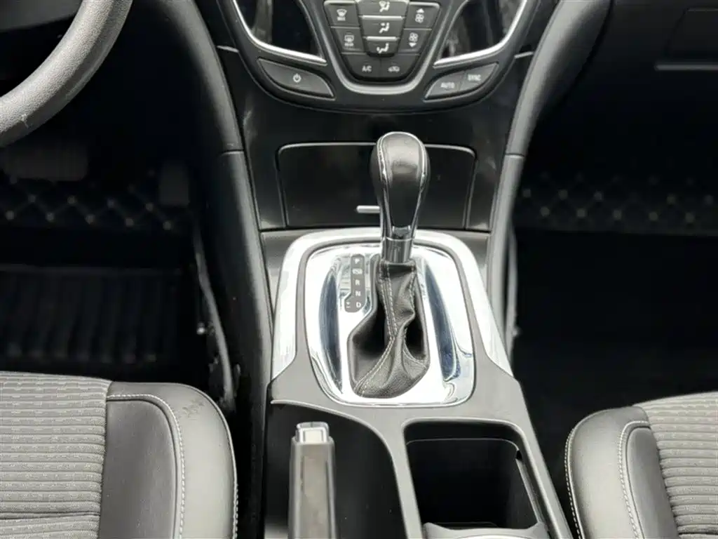 Buick Regal 2015 1.6T Leading Tech Edition фото 11
