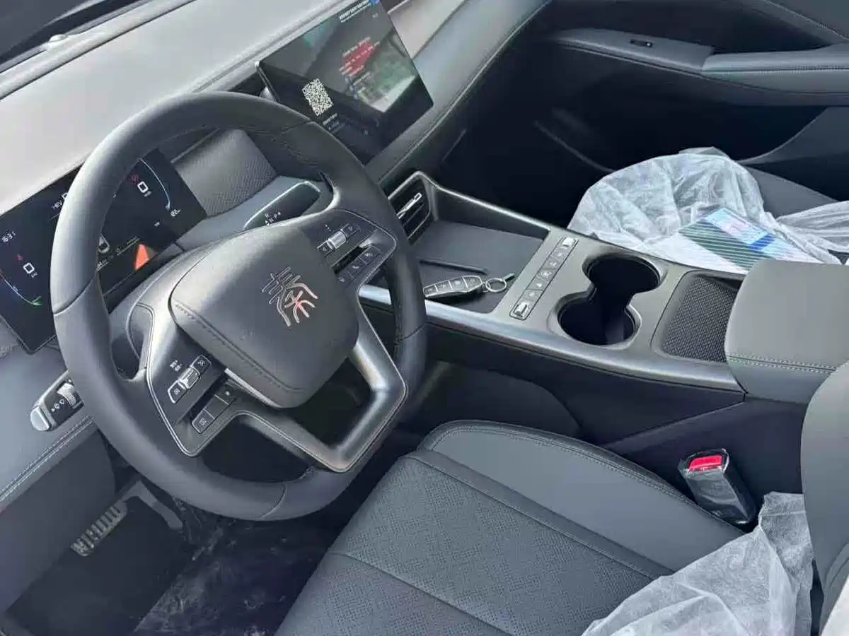 BYD Qin PLUS 2026 DM-i Smart Edition 128KM Progressive фото 6