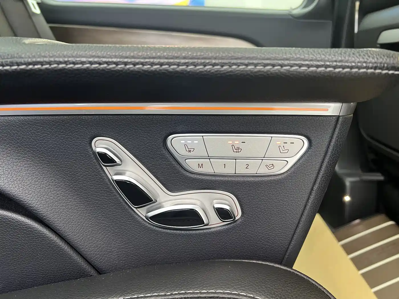 Mercedes-Benz V-Class 2022 V 260 Prestige Edition фото 32