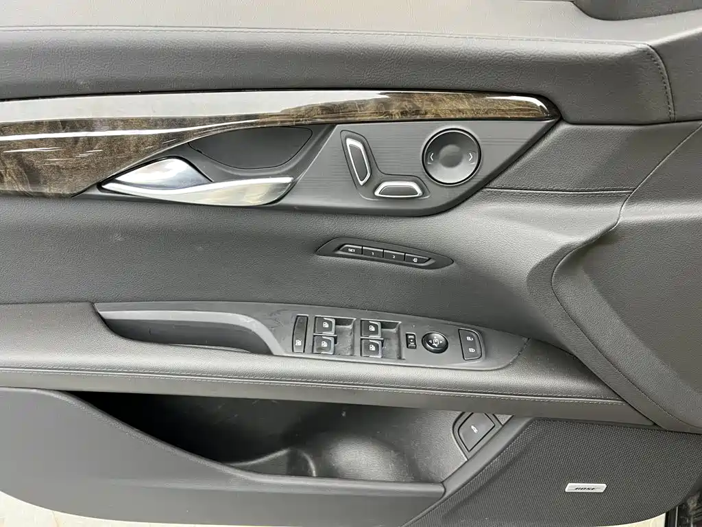 Фото 18 - Cadillac CT6