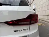 Photo 6 - Jetta VS5