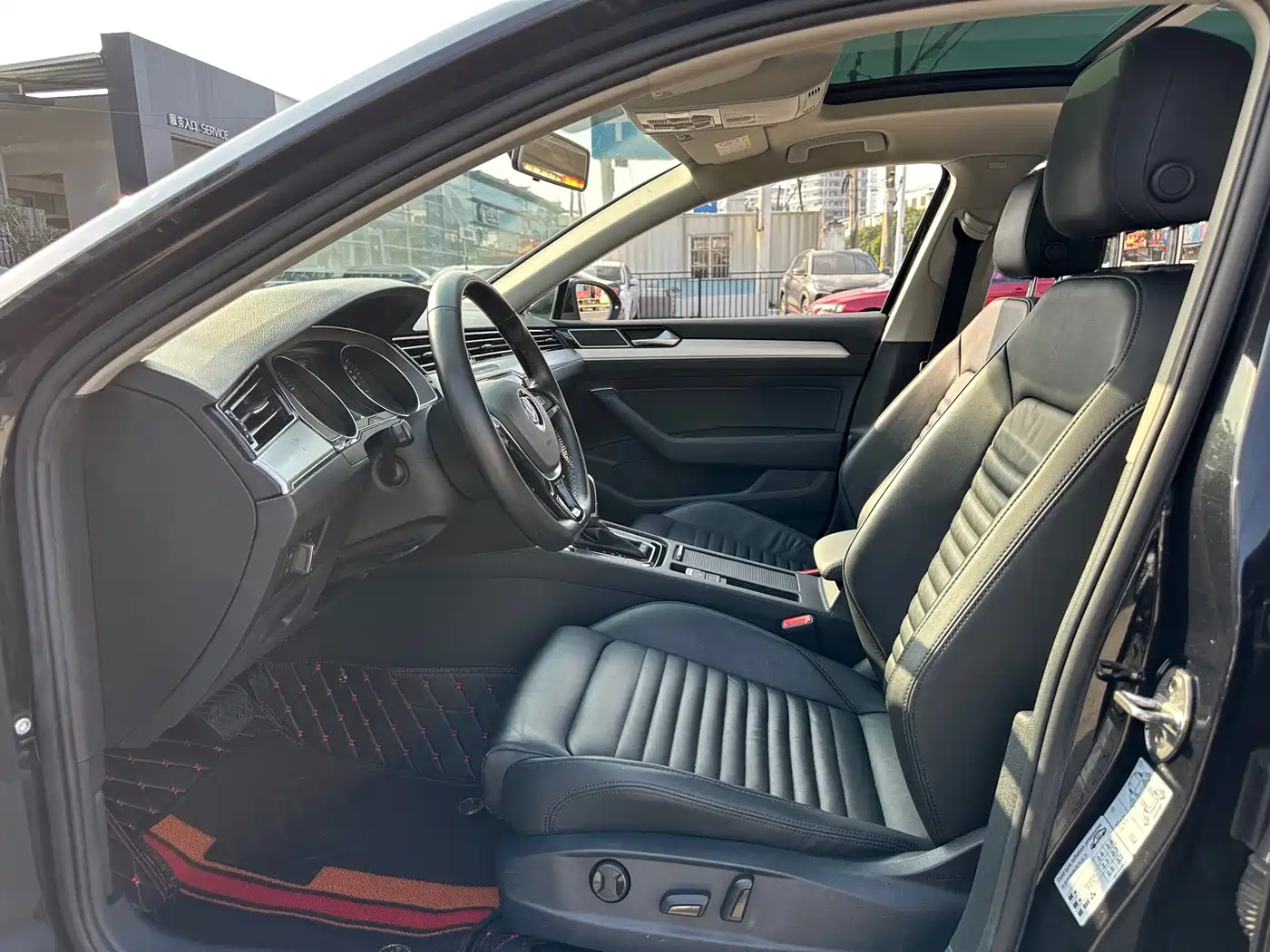 Volkswagen Magotan 2018 330TSI DSG Premium фото 9