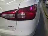 Фото 8 - Roewe 360