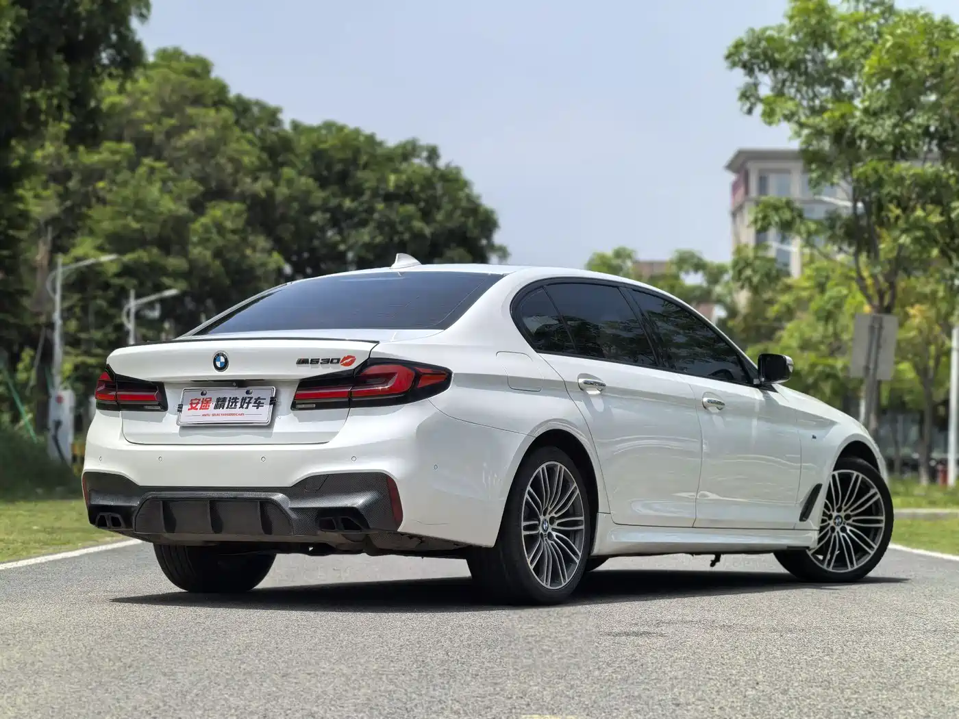 BMW 5 Series 2018 530Li Leading M Sport Package фото 3