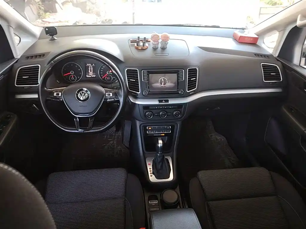 Volkswagen Sharan 2016 380TSI Comfort 7-seater фото 10