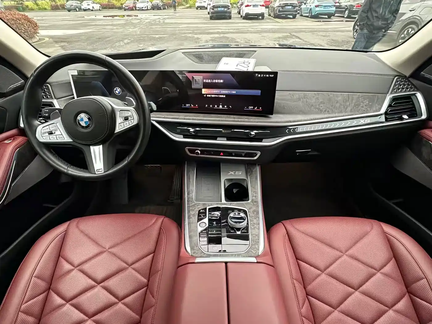 BMW X5 2025 Model xDrive 30Li Exclusive M Sport Blackout Package фото 9