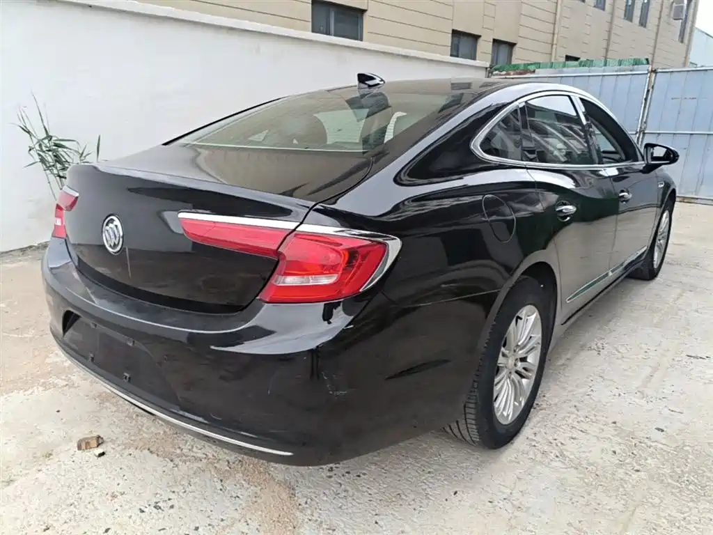 Buick LaCrosse 2018 Model 20T Elite Edition фото 7