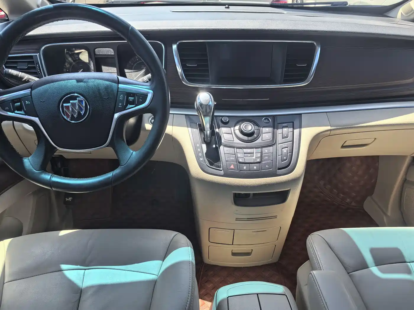 Buick GL8 2017 25S Premium Model China V фото 13