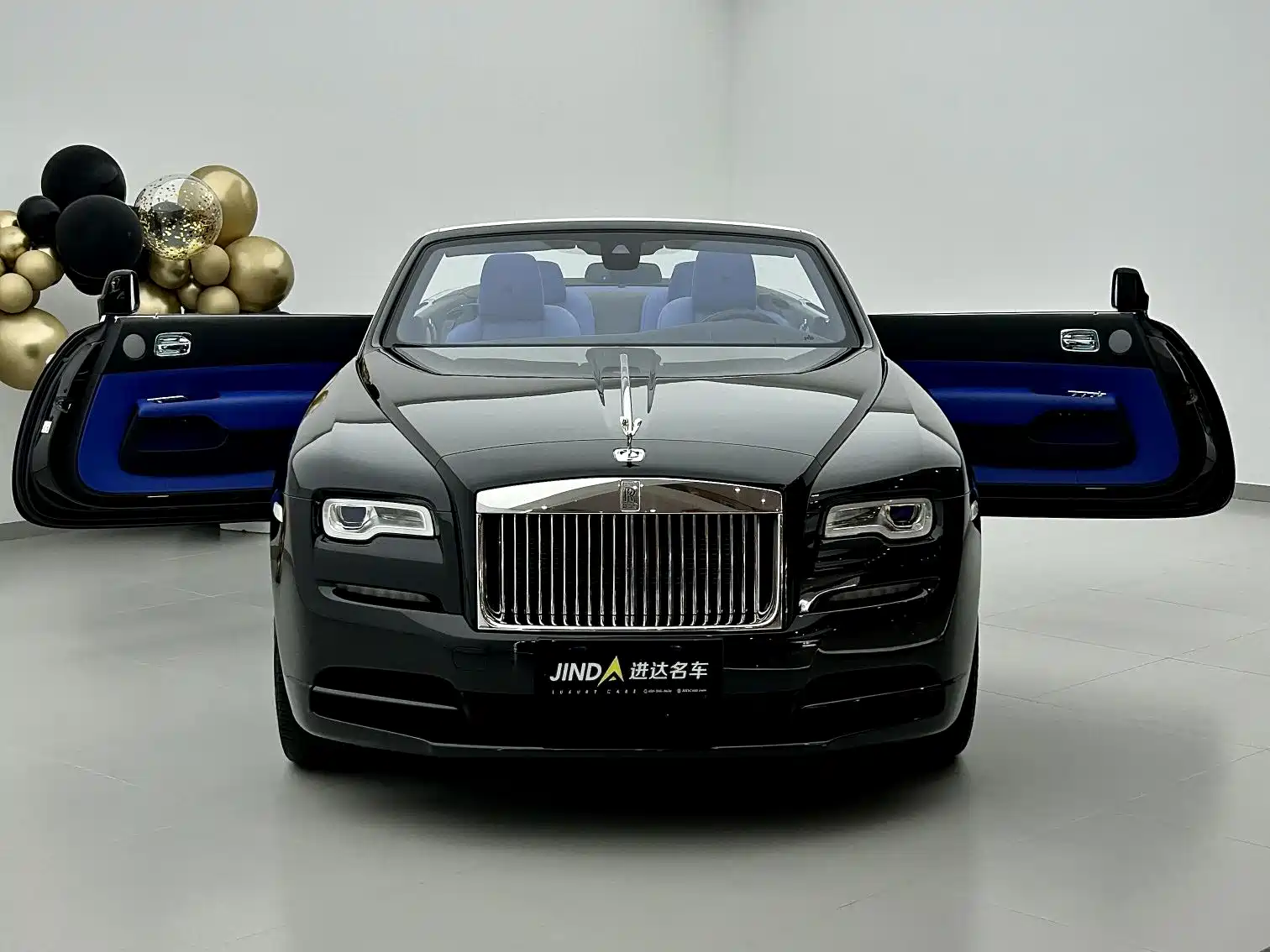 Фото 4 - Rolls-Royce Dawn