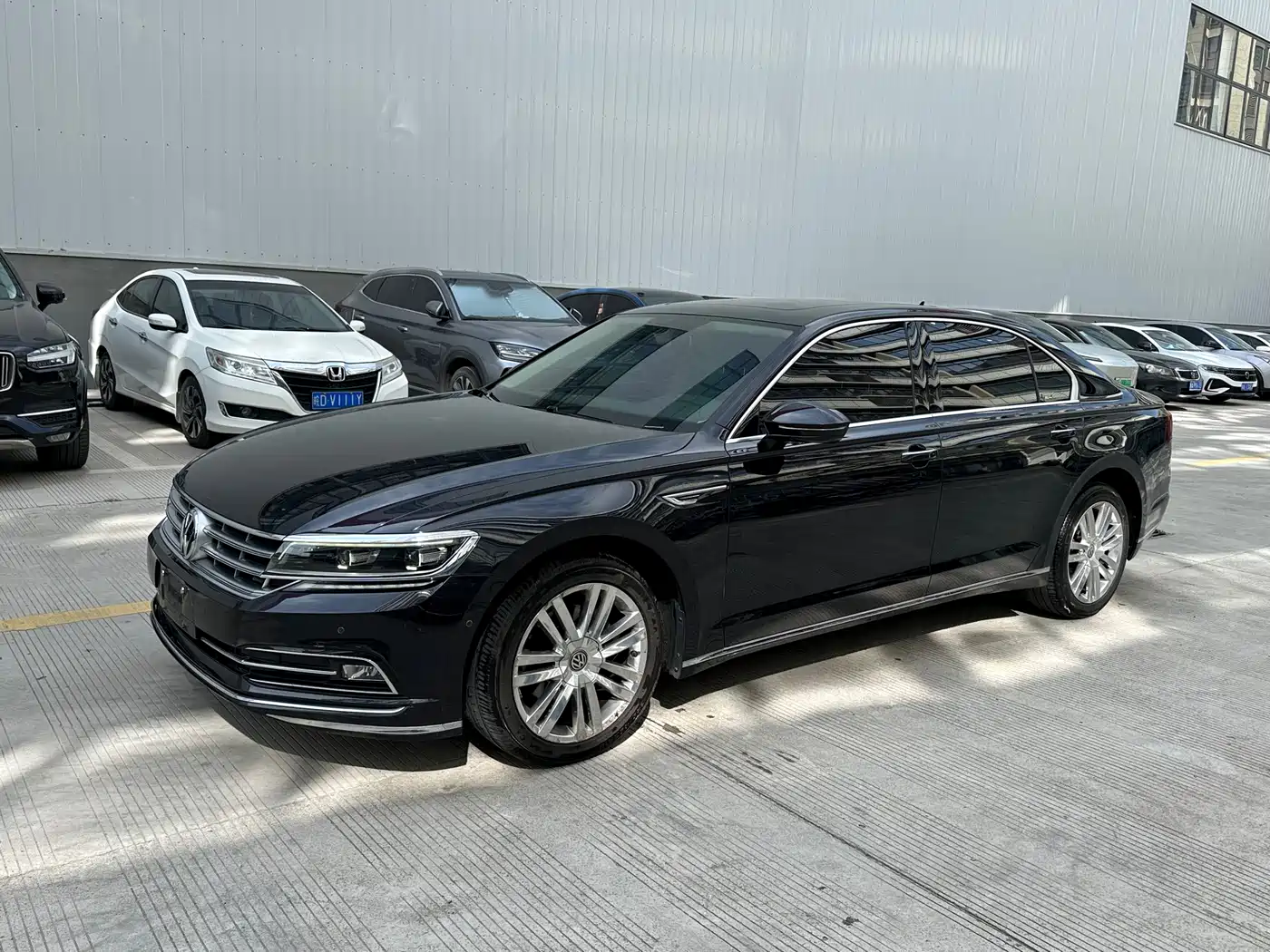 Volkswagen Phideon 2018 Facelift 380TSI FWD Flagship