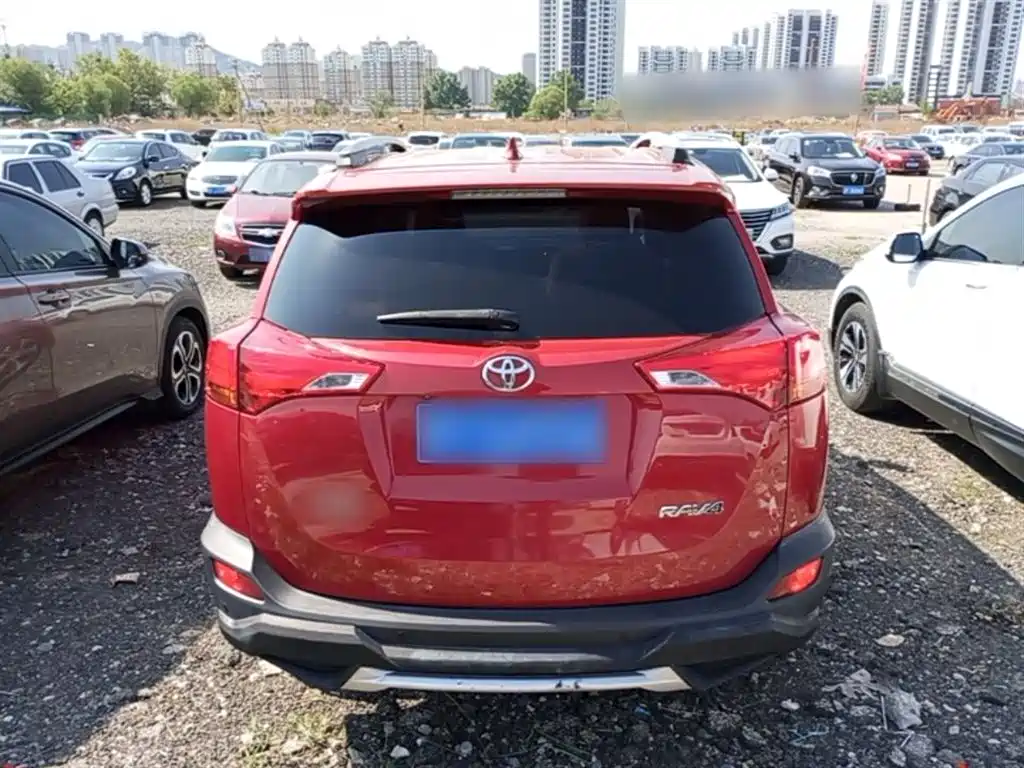 Toyota RAV4 Rongfang 2015 2.0L CVT 2WD Trend Edition фото 6