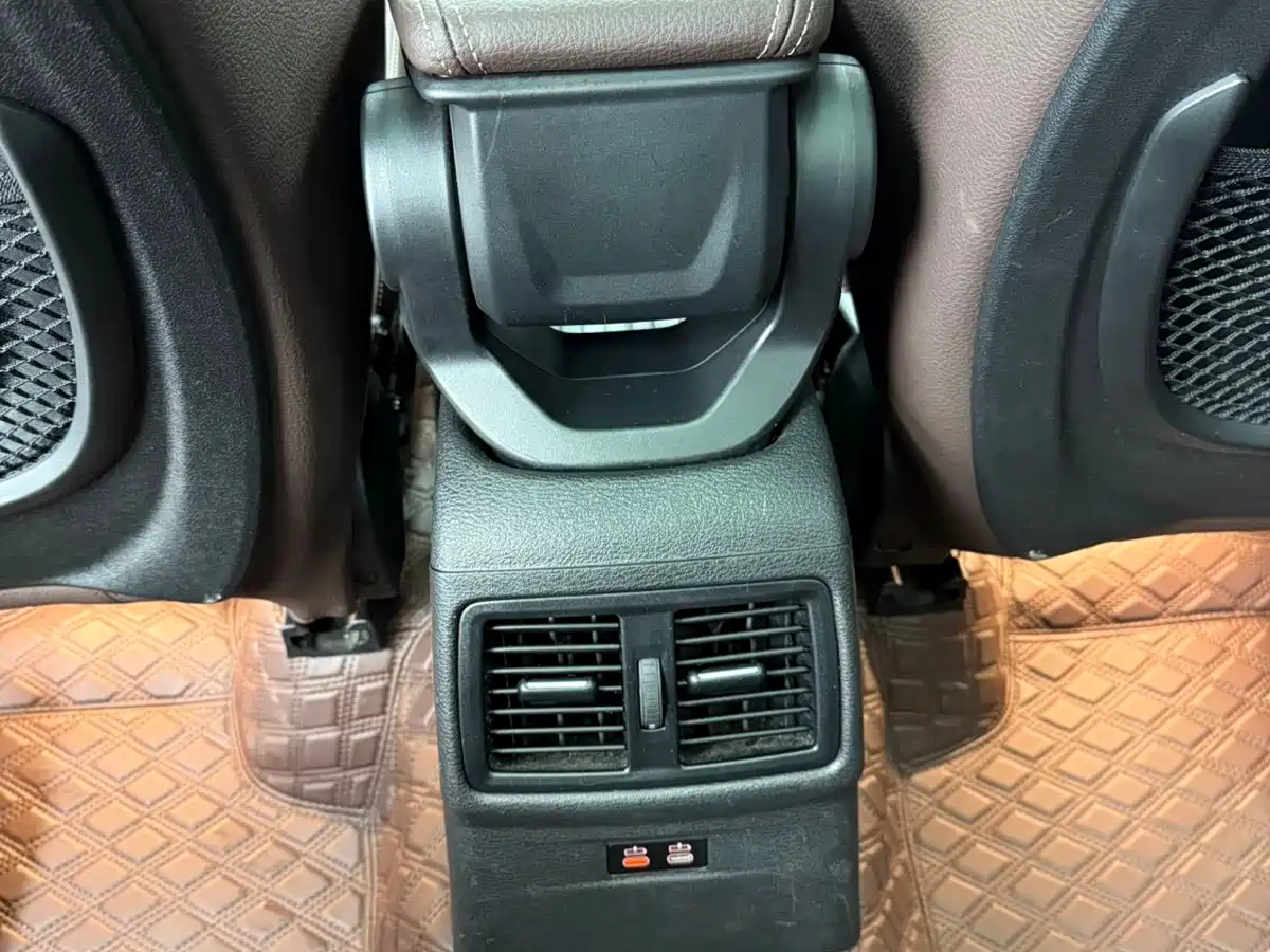 BMW X1 2022 sDrive20Li Premium фото 18