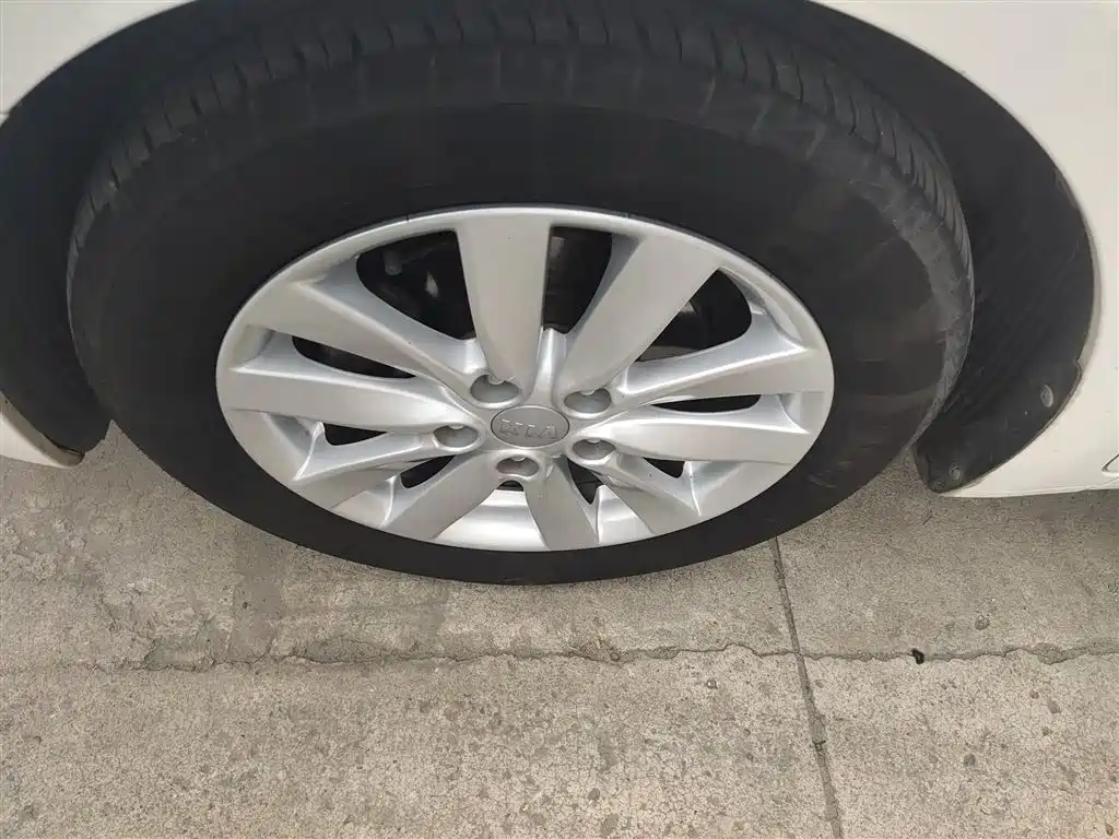Kia K3 2015 1.6L Automatic GLS фото 23