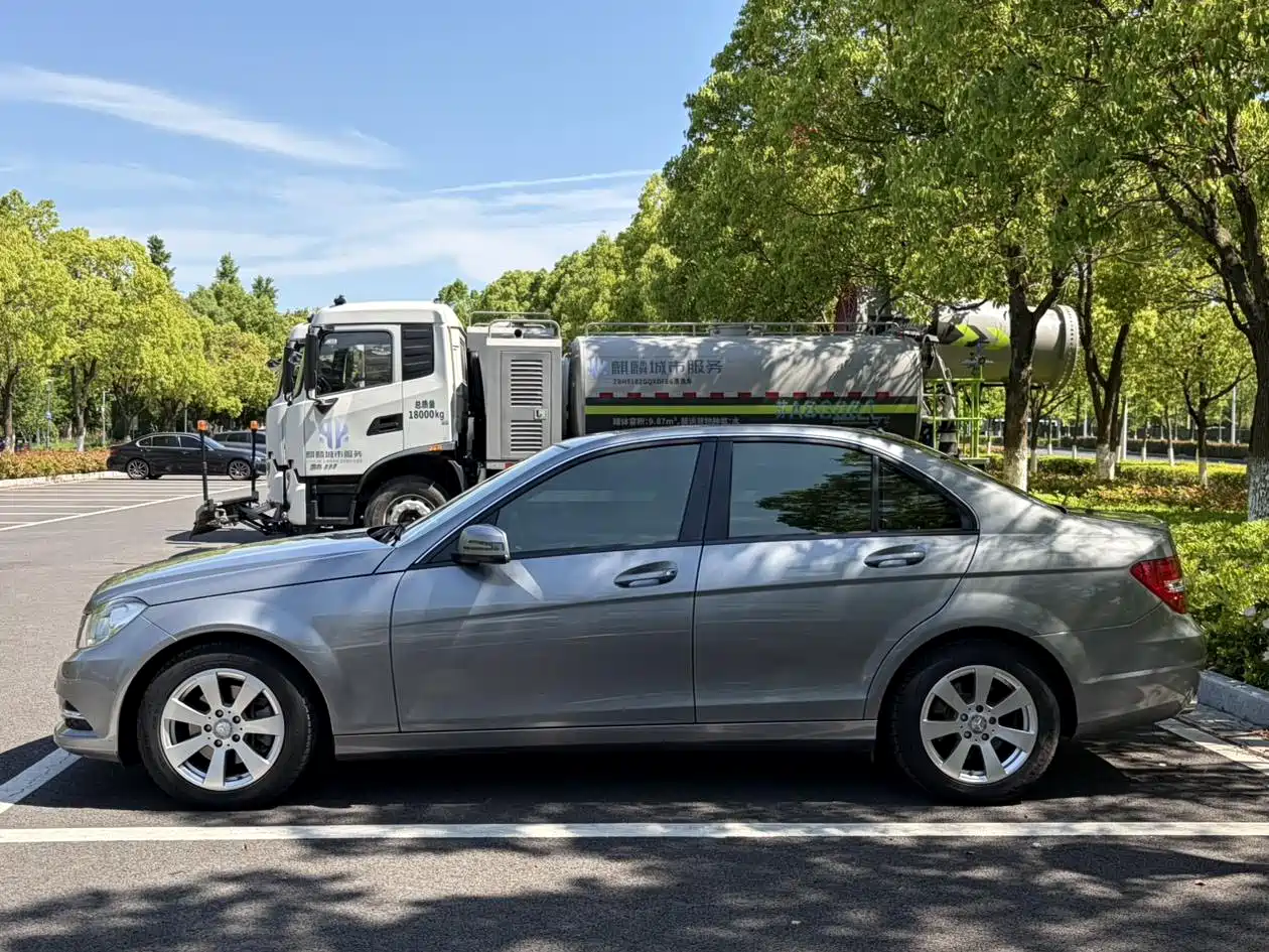 Mercedes-Benz C-Class 2013 C 180 Classic Grand Edition фото 10