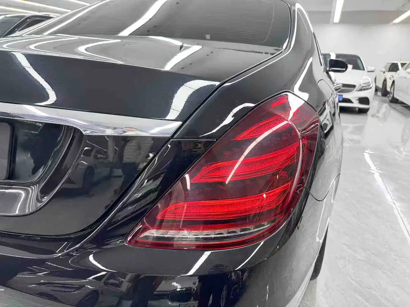 Mercedes-Benz S-Class 2020 S 350 L Premium Edition Collector's Version фото 25