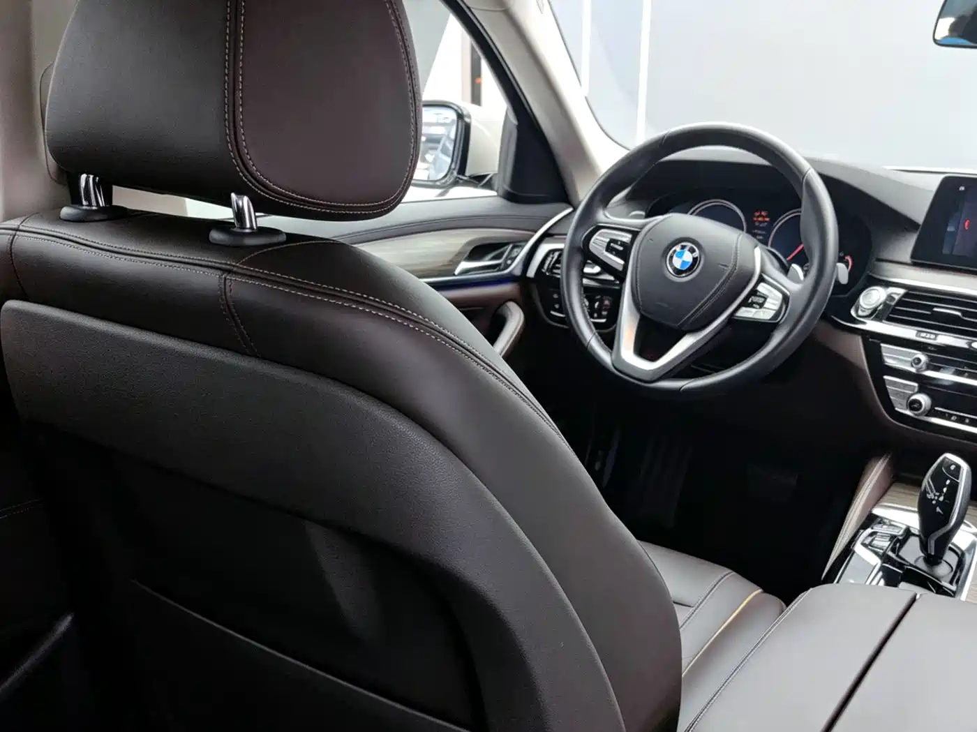 BMW 5 Series 2018 Facelift 530Li xDrive Luxury Package фото 12