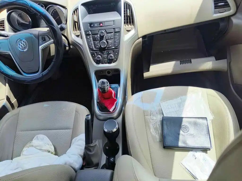 Фото 12 - Buick Excelle